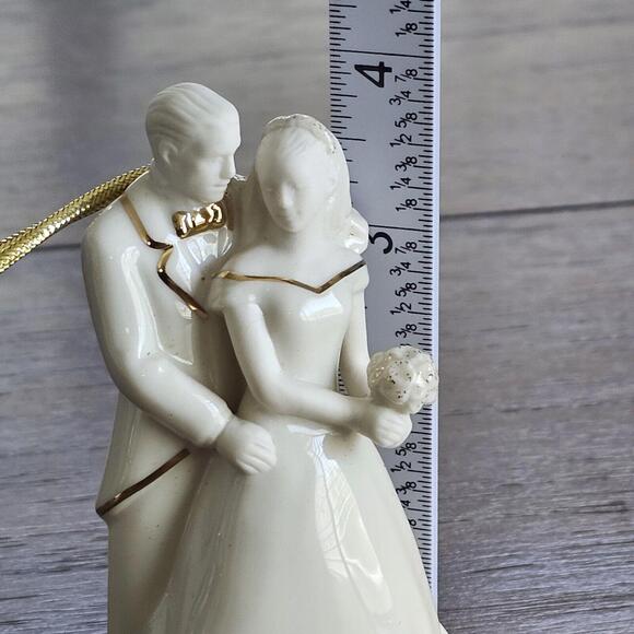 LENOX 2003 Bride and Groom Porcelain Ornament with Box - Picture 5 of 8